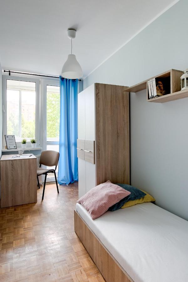 Krzywon 8 Rooms Warsaw Exterior photo